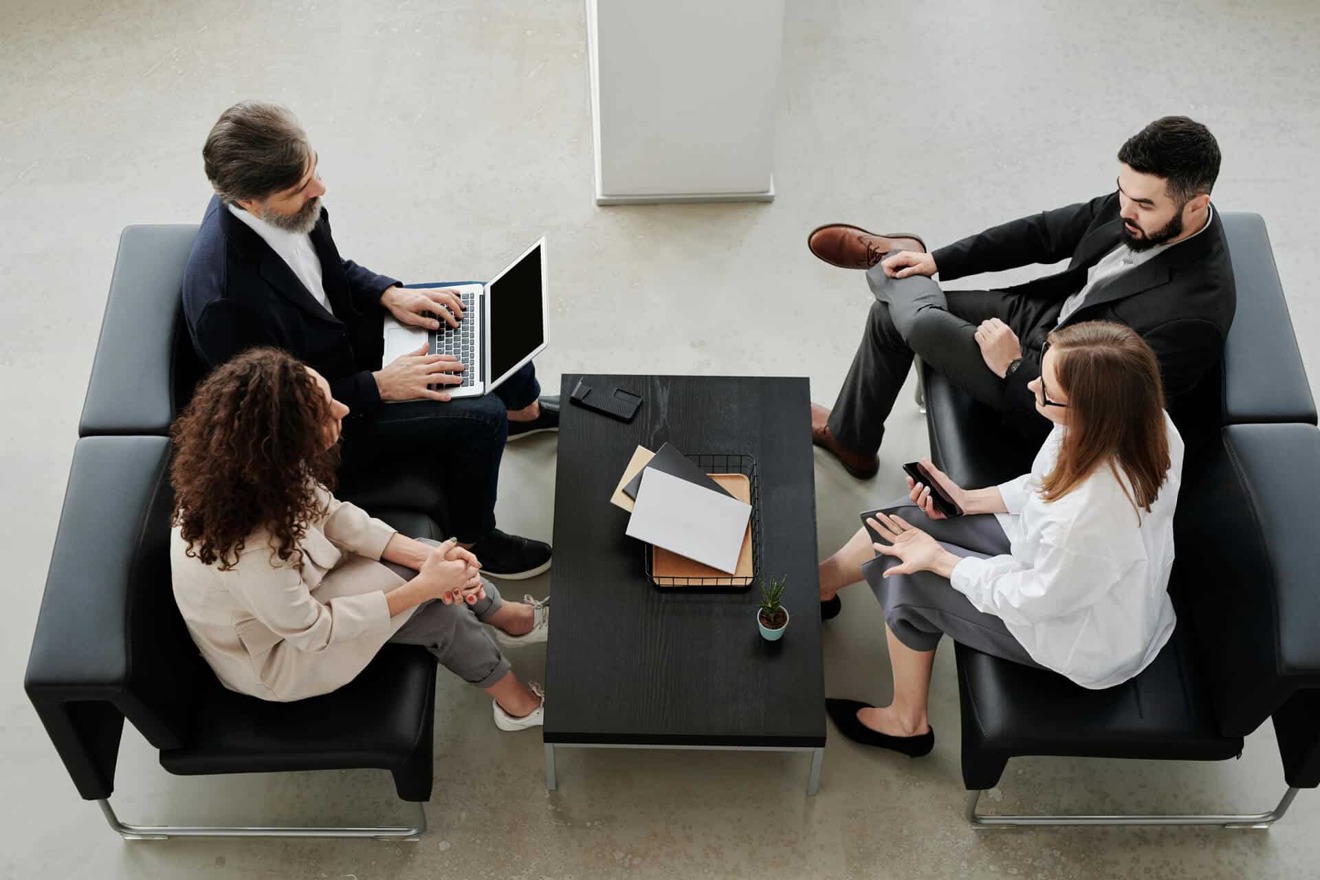 having-a-meeting-banner